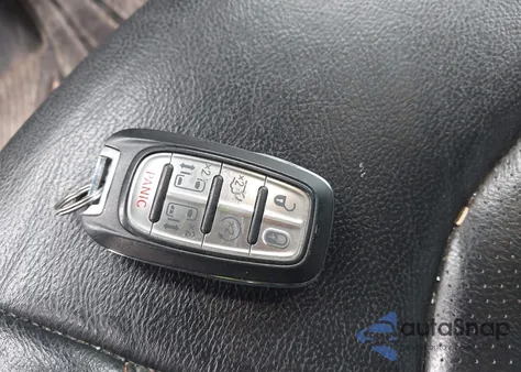 2017 Chrysler Pacifica Touring-L Plus z USA, uszkodzony, nr VIN 2C4RC1EG2HR635846